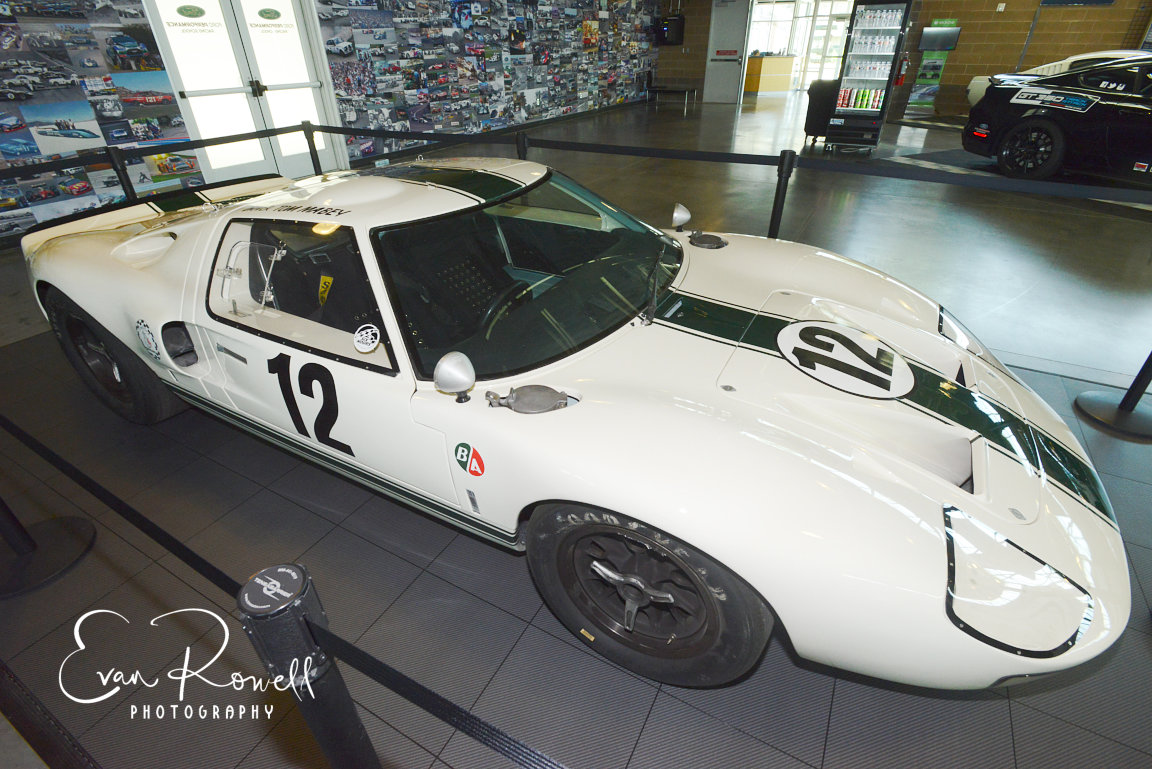 GT40 P-1037     -     19